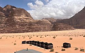 Bedouin Yoga & Trekking Camp Wadi Rum